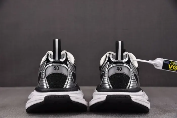 Balenciaga Sneaker, alternate view