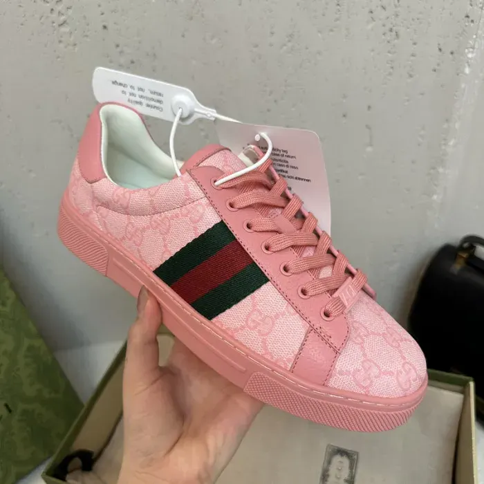 Gui Sneaker, alternate view