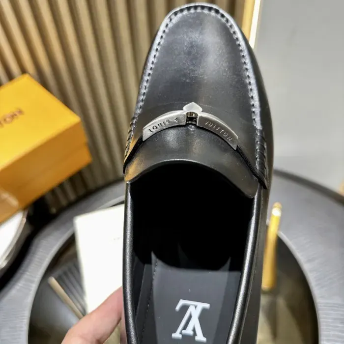 Louis Vuitton Sneaker, alternate view