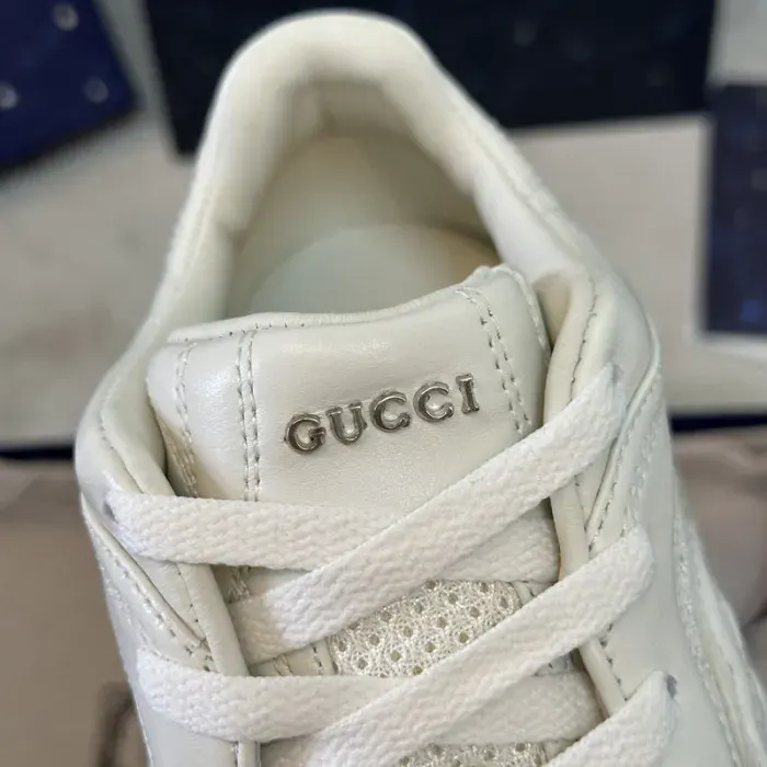 Gui Sneaker, alternate view
