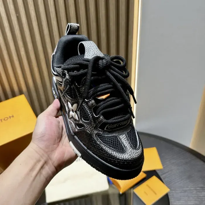 Louis Vuitton Sneaker, alternate view