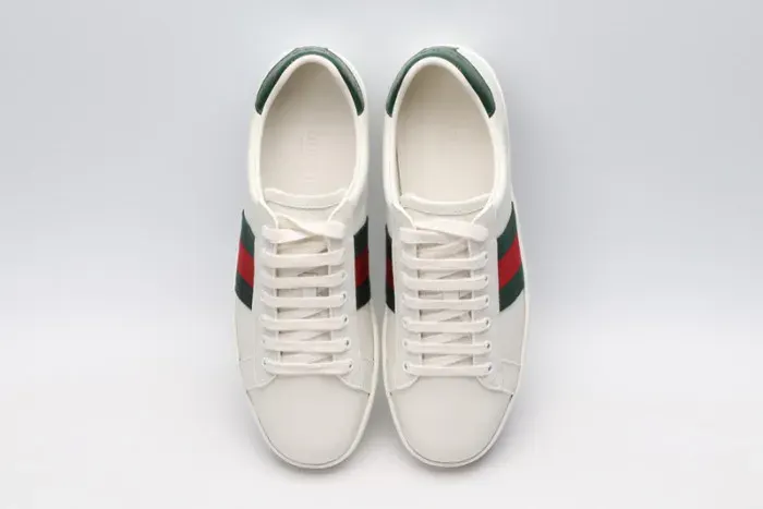 Gui Sneaker, alternate view