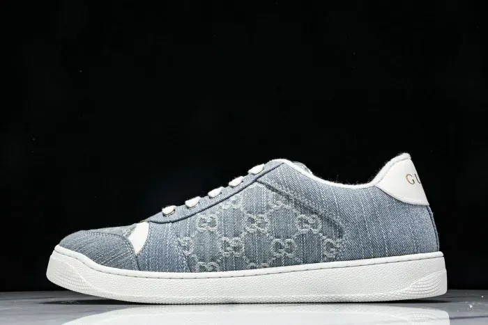 Gui Sneaker