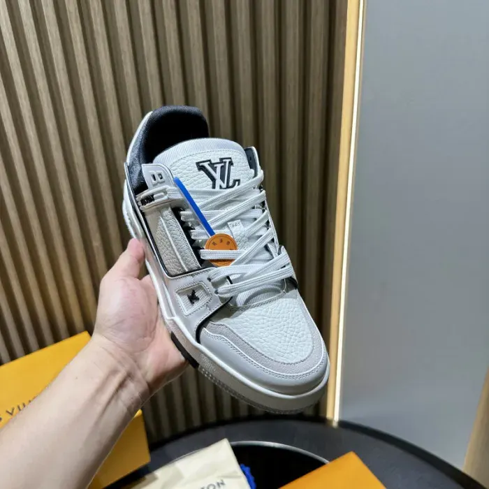 Louis Vuitton Sneaker, alternate view