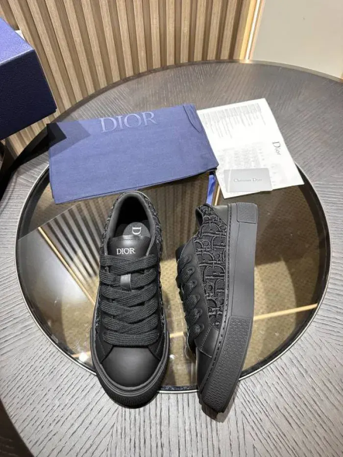 Dior Sneaker