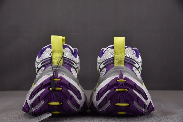 Balenciaga Sneaker, alternate view