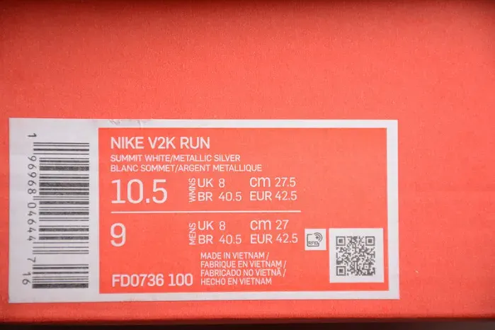 Nk V2K Runtekk " Summit White Metallic Silver " Fd0736-100, alternate view