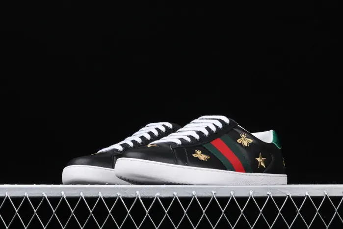 Gui Sneaker, alternate view