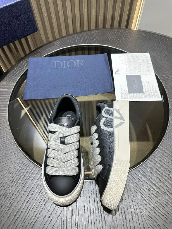 Dior Sneaker