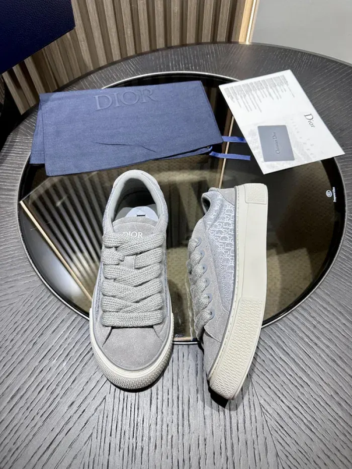 Dior Sneaker, alternate view