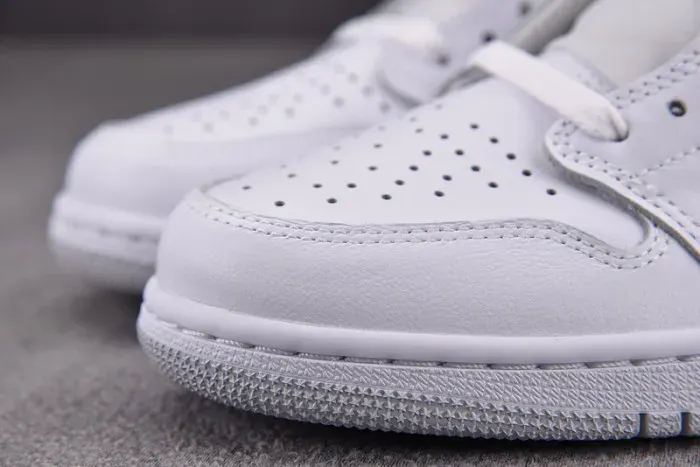 Air Jordan 1 Retro Low Og “Neutral Grey” Cz0790-100, alternate view