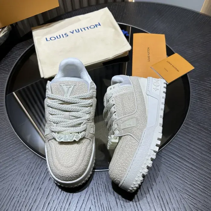 Louis Vuitton Sneaker