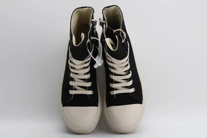 Rick Owens, alternate view