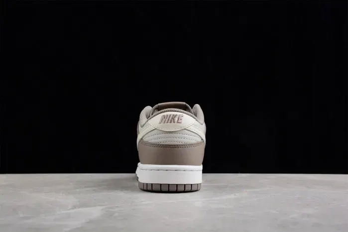 Nike Dunk Low Style Fd0792-001, alternate view