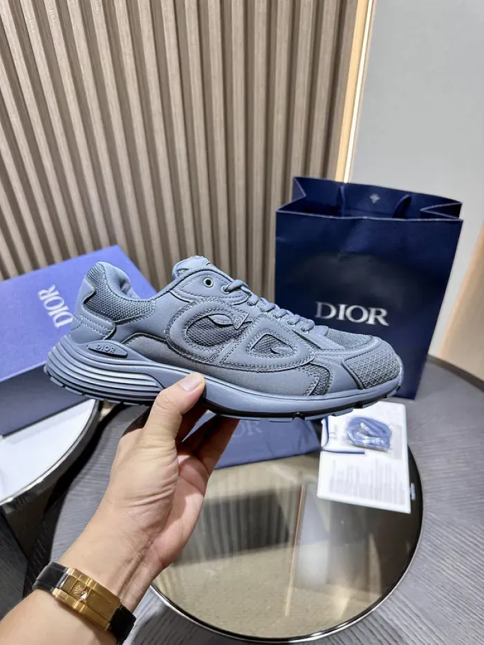 Dior Sneaker