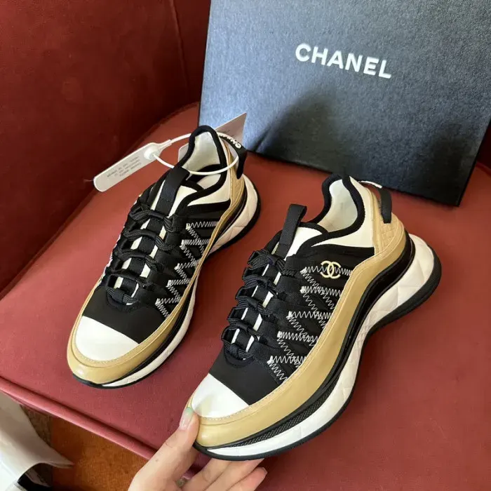 Cn Sneaker