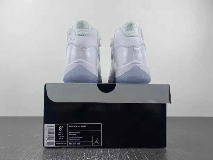 Air Jordan 11 Retro Silver Anniversary (2010) 408201-101, alternate view