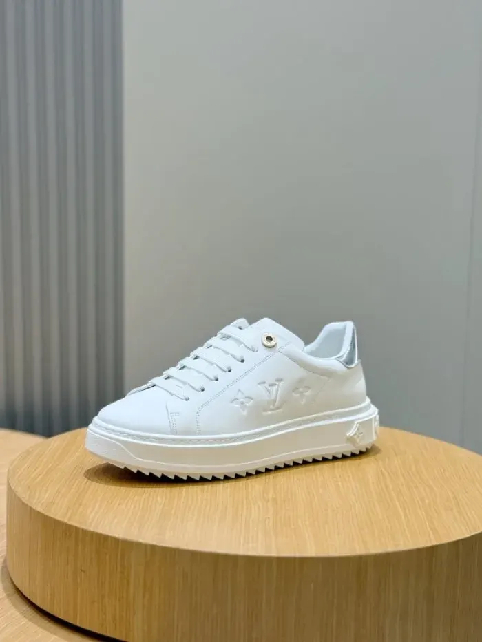 Louis Vuitton Sneaker