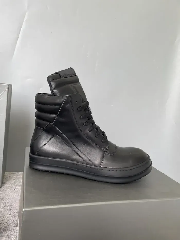 Rick Owens, alternate view