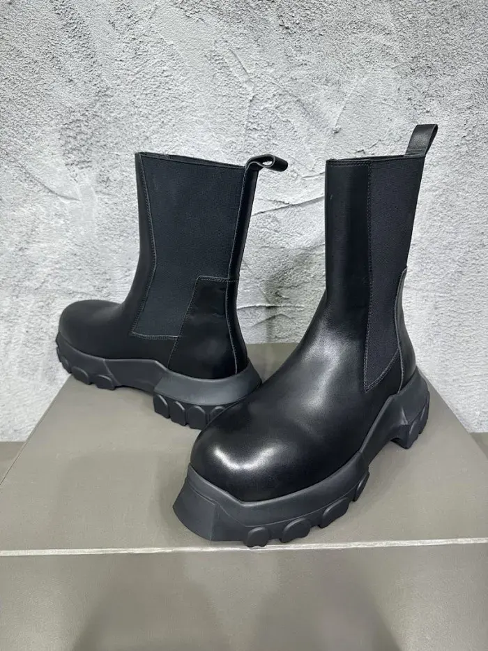 Rick Owens, alternate view