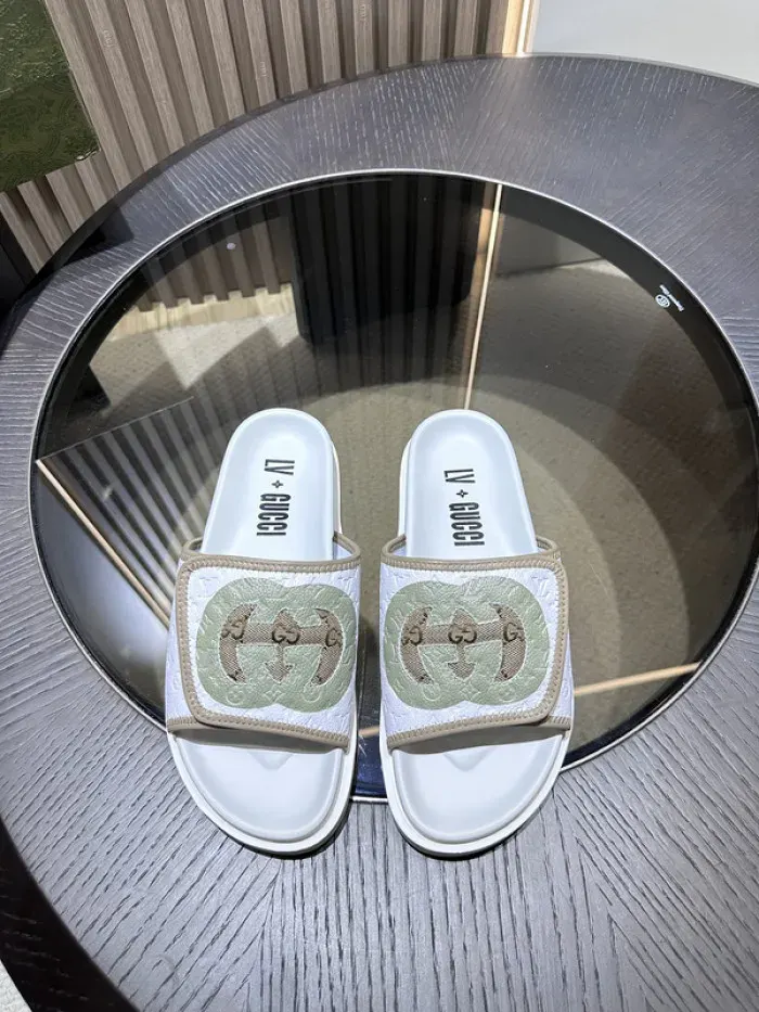 Gui Sandal