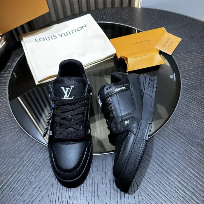 Louis Vuitton Sneaker