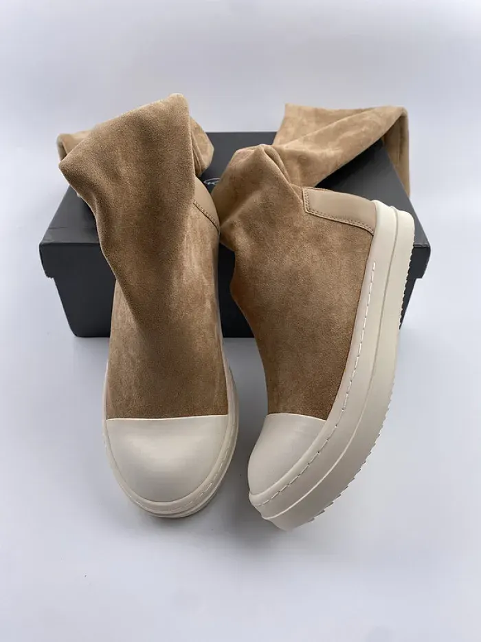 Rick Owens, alternate view