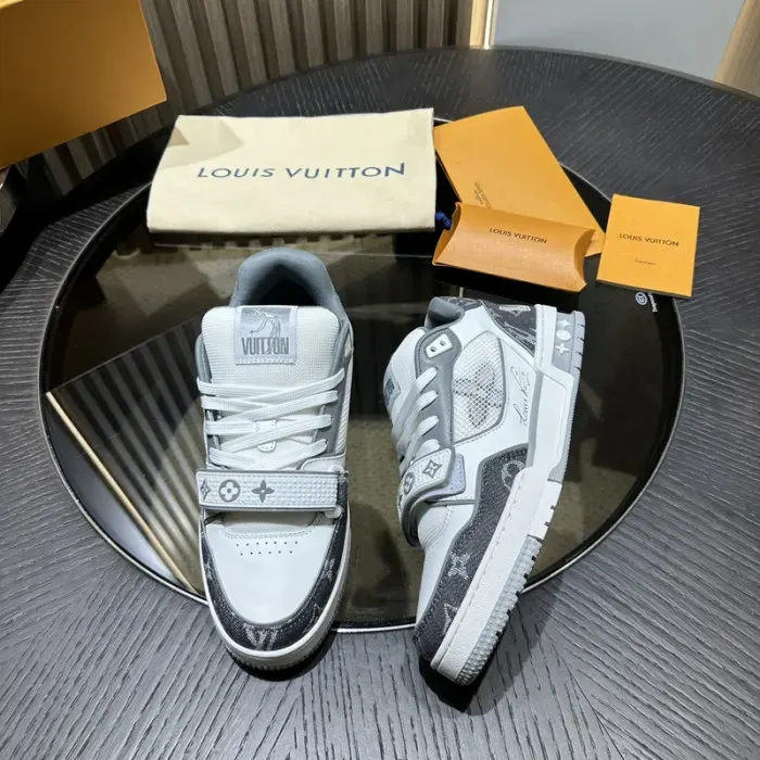 Louis Vuitton Sneaker