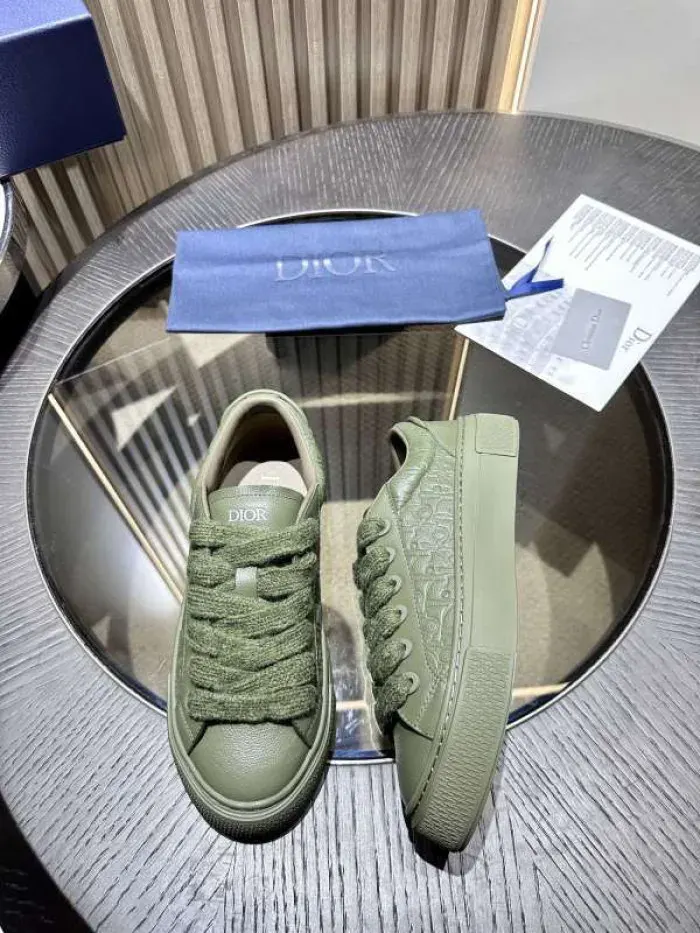 Dior Sneaker
