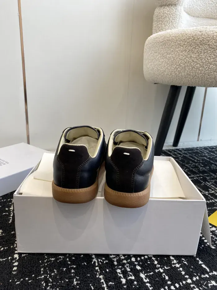 Maison Margiela Sneaker, alternate view
