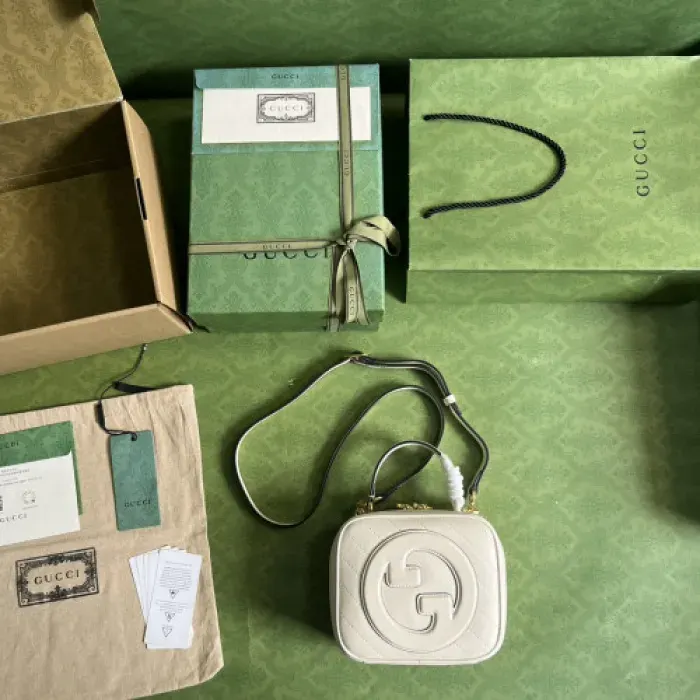 Gui Bag, alternate view