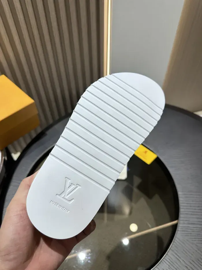 Louis Vuitton Sandal, alternate view