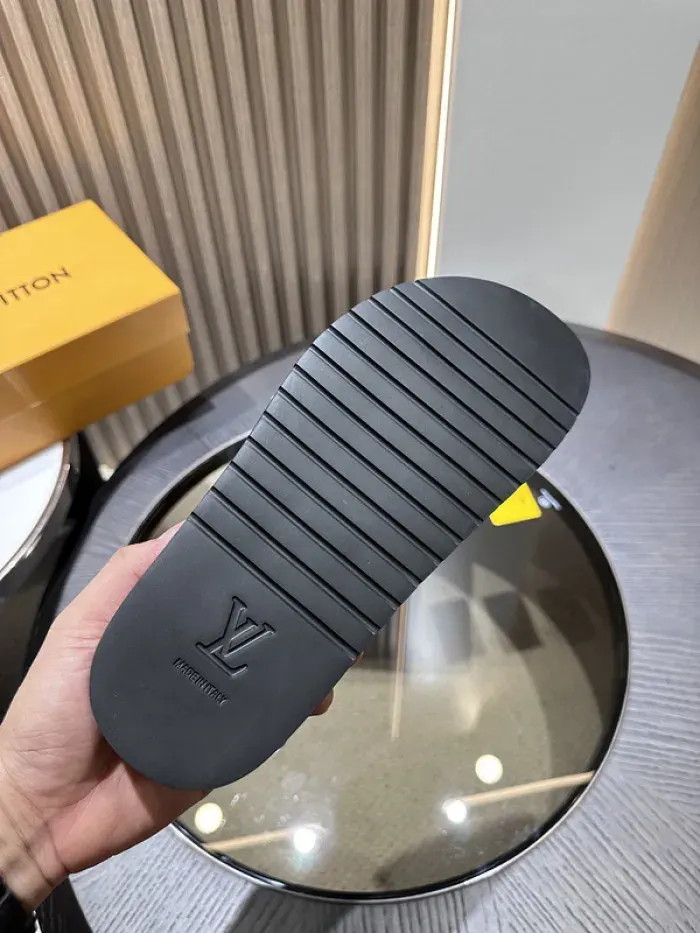 Louis Vuitton Sandal, alternate view