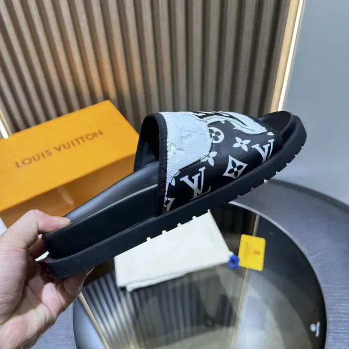 Louis Vuitton Sandal, alternate view