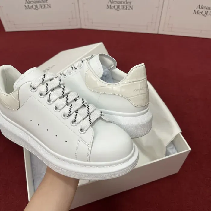 Alexander McQueen Sneaker