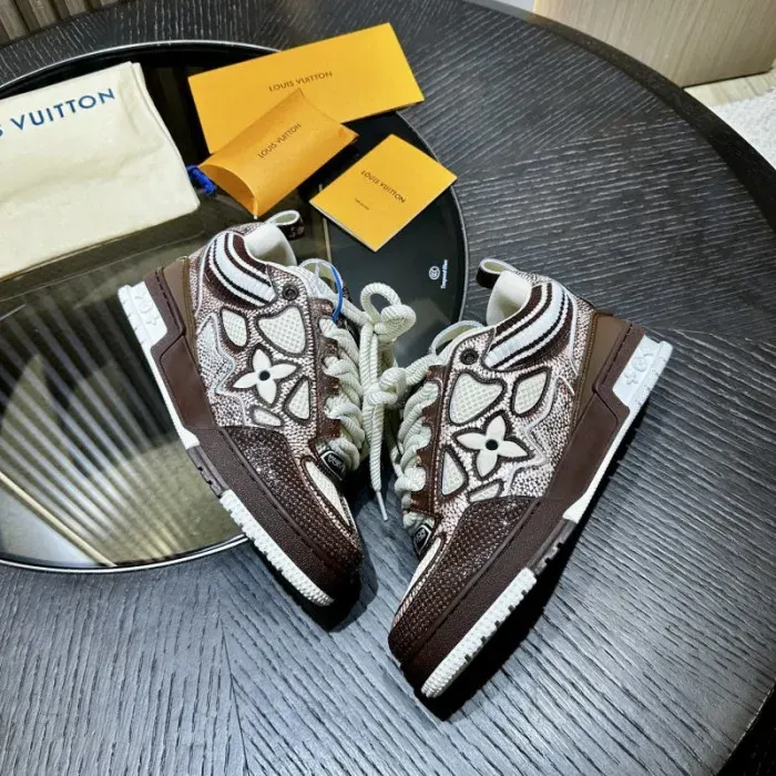Louis Vuitton Sneaker, alternate view