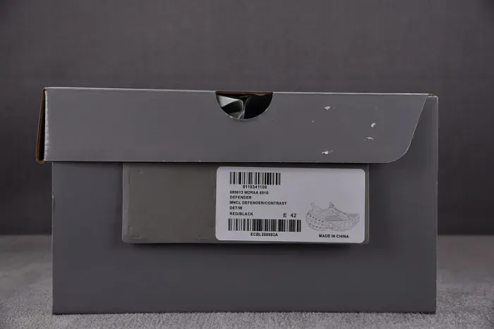 Balenciaga Sneaker, alternate view