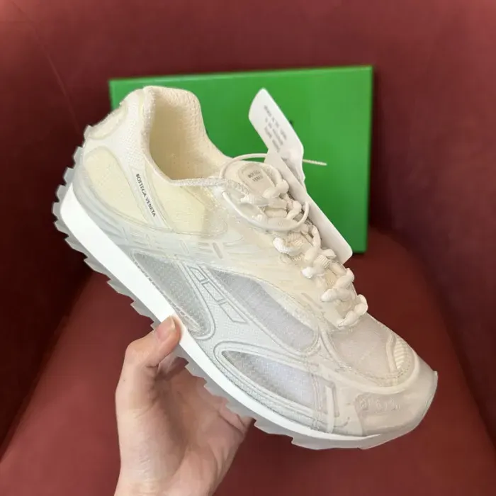 Bv Sneaker, alternate view