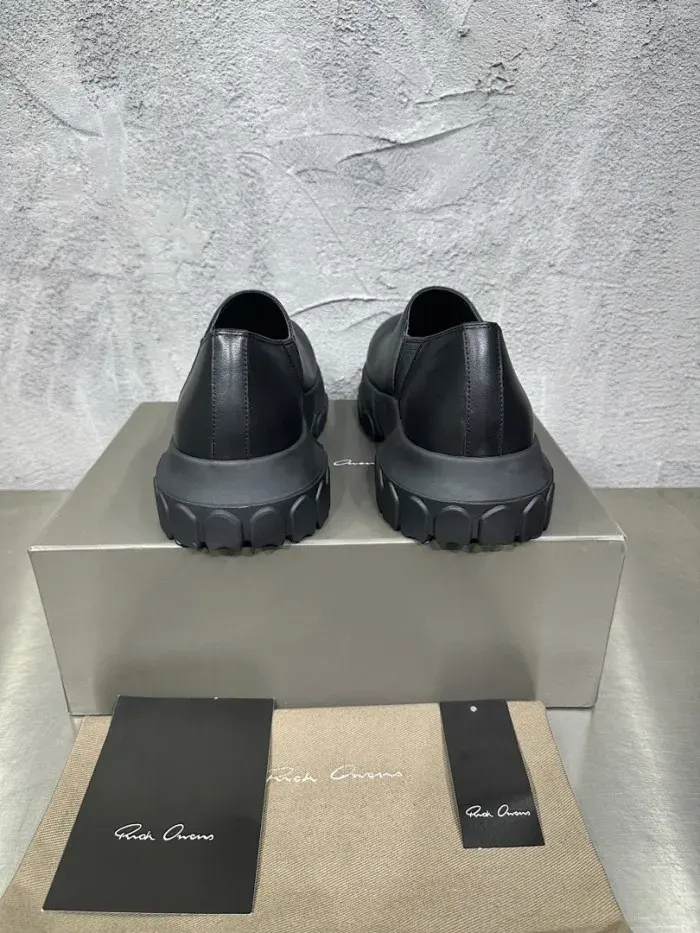 Rick Owens, alternate view