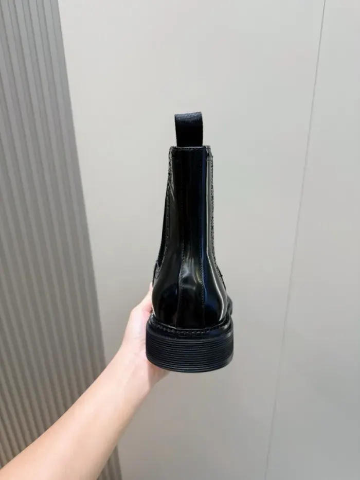 D&G Boots, alternate view