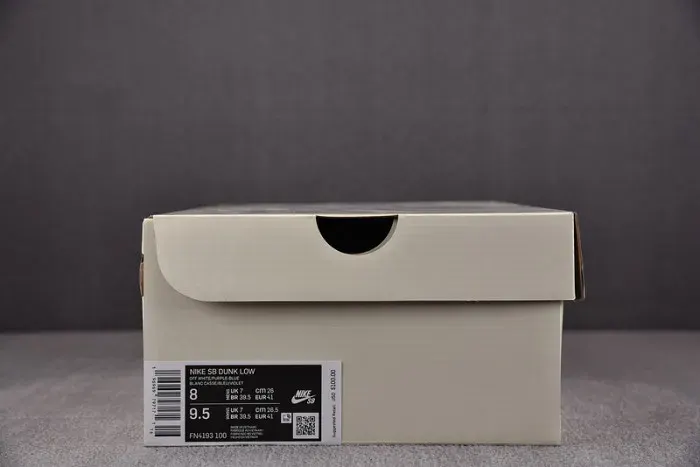 Crenshaw Skate Club X Nk Sb Dunk Low Csc Fn4193-100, alternate view
