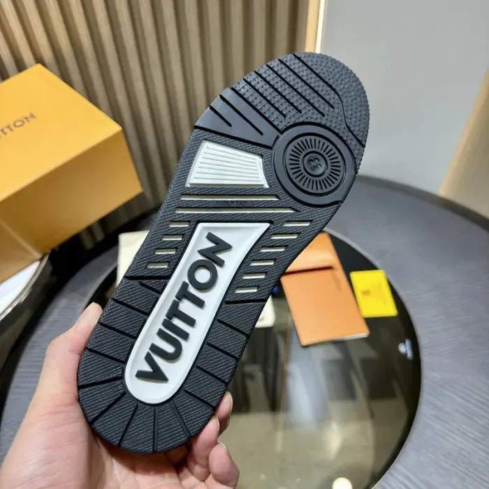 Louis Vuitton Sneaker, alternate view