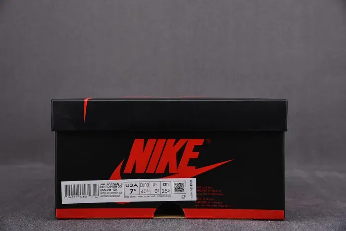 Air Jordan 1 High Og “University Blue” 555088-134, alternate view