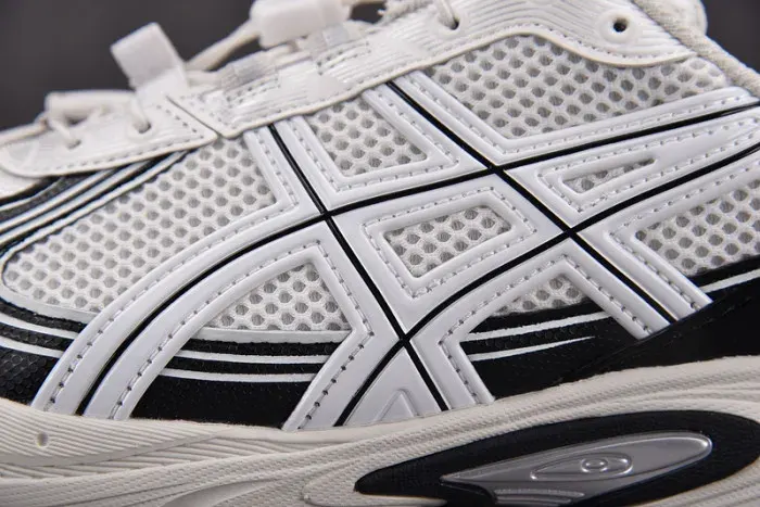 Asics Sneaker, alternate view