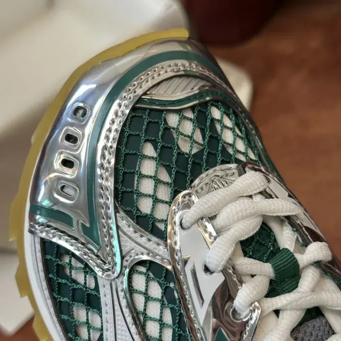 Bv Sneaker, alternate view