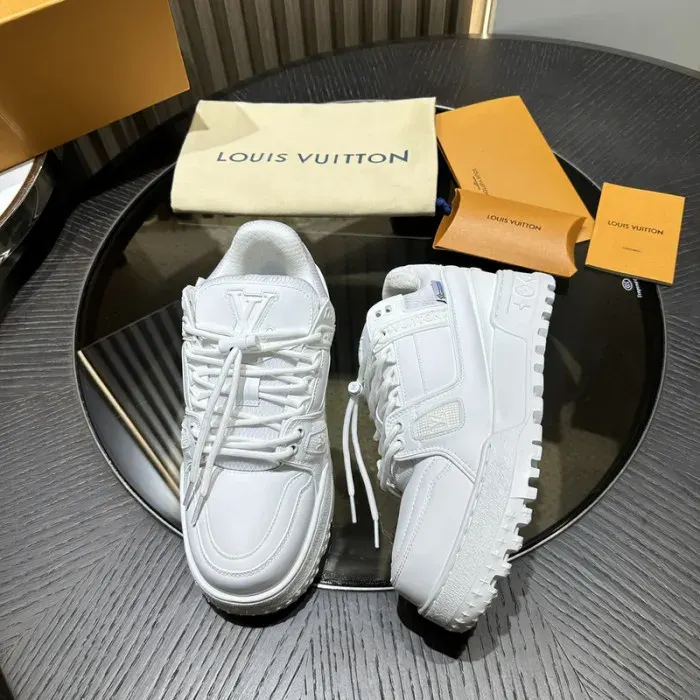 Louis Vuitton Sneaker