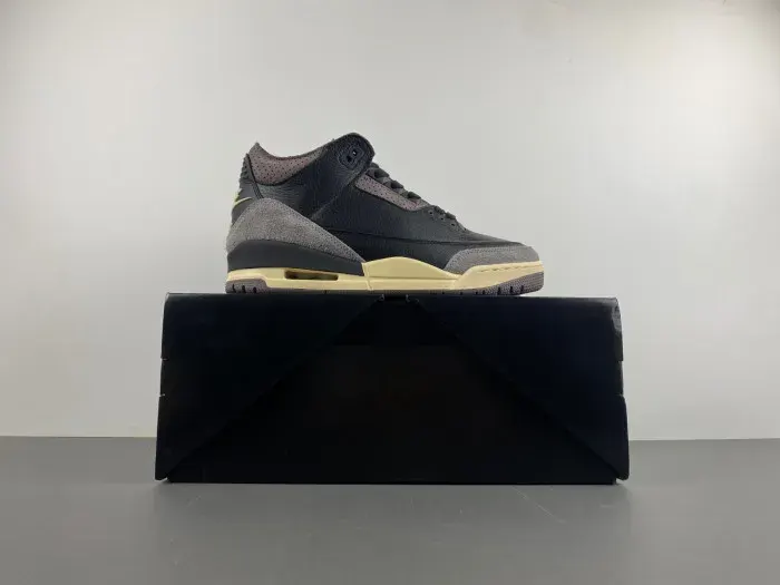 Air Jordan 3 Retro Og Sp A Ma Maniére Black Violet Ore (Women’s) Fz4811-001, alternate view