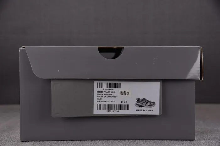 Balenciaga Sneaker, alternate view