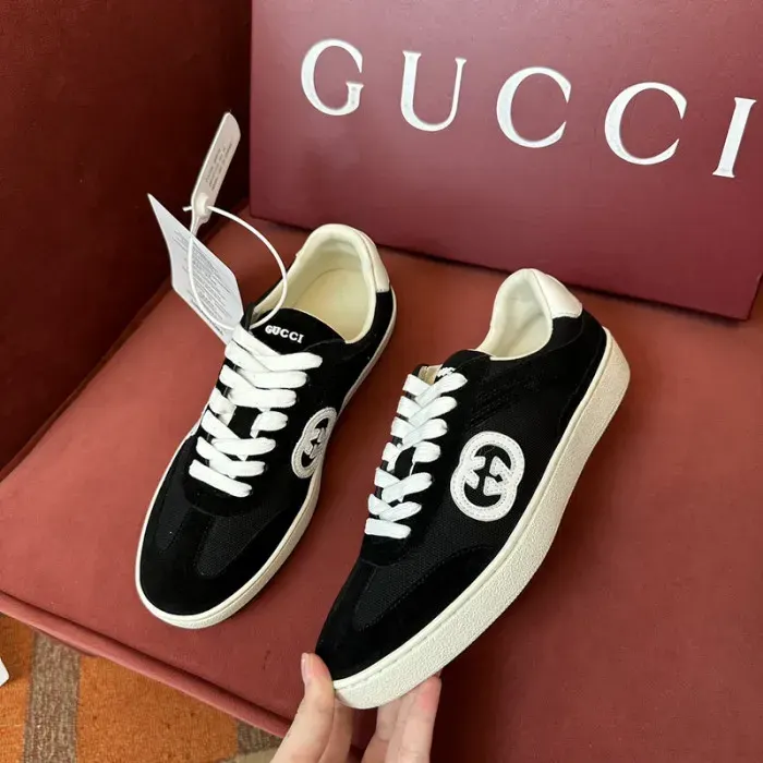 Gui Sneaker