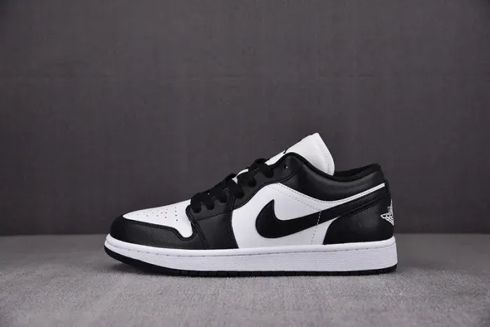 Air Jordan 1 Low "Panda" Dc0774-101